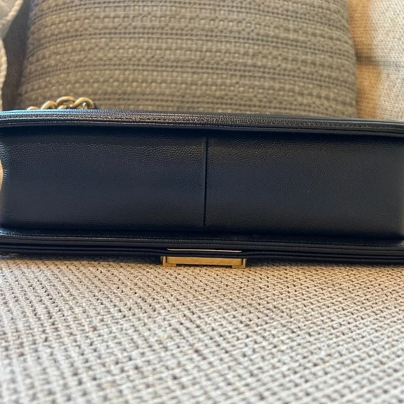 Chanel-Black Quilted Caviar Leather Large Boy Bag - Picture 3 of 7